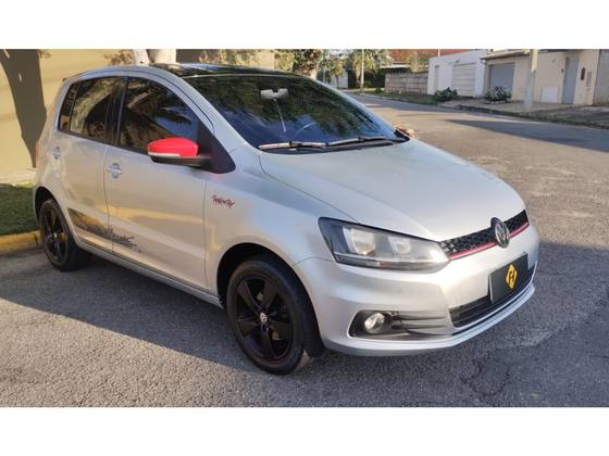 VOLKSWAGEN FOX 1.6 MI ROCK IN RIO 8V FLEX 4P MANUAL VOLKSWAGEN FOX 1.6 MI ROCK IN RIO 8V FLEX 4P MANUAL